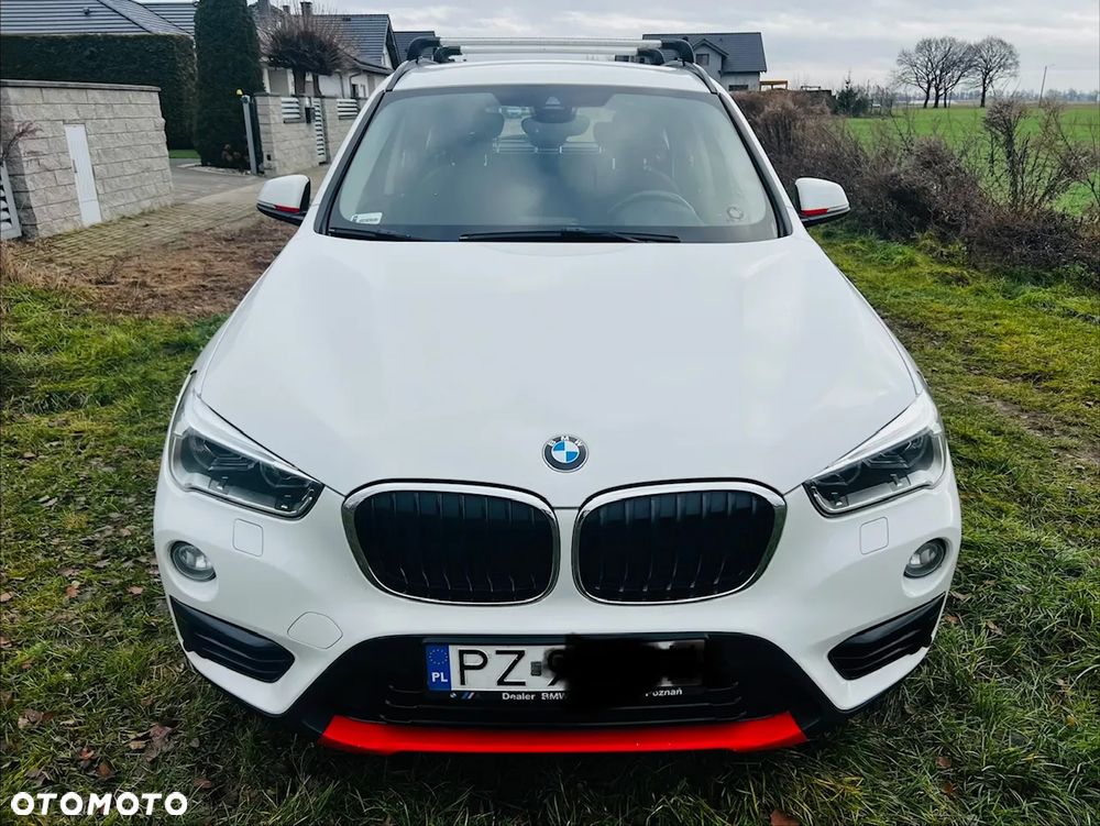 BMW X1 xDrive20i Sport Line - 9