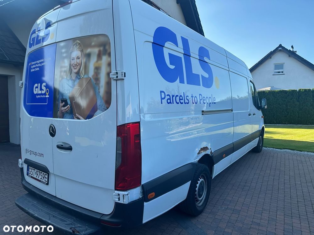 Mercedes-Benz Sprinter - 4