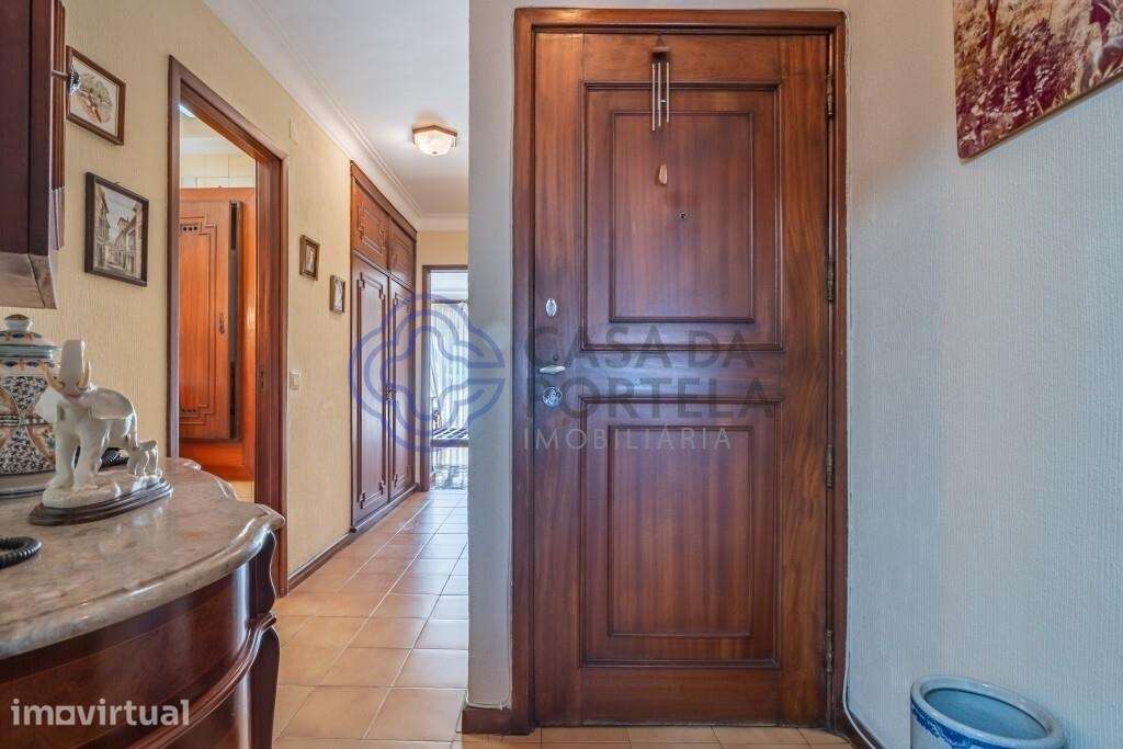 Apartamento T1 areas generosas centro Porto - Grande imagem: 4/21