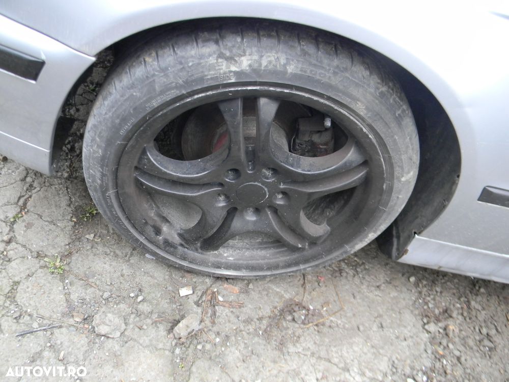 Dezmembrari  BMW 5 (E39)  1995  > 2004 528 i Benzina - 41