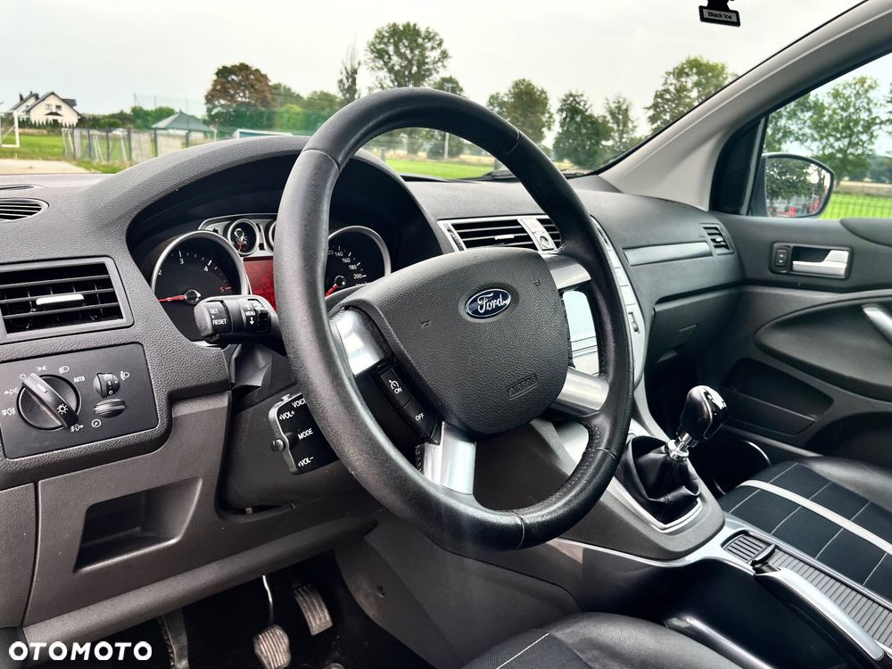 Ford Kuga 2.0 TDCi 4x4 White Magic - 18