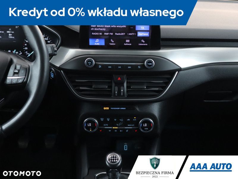 Ford Focus SW - 14