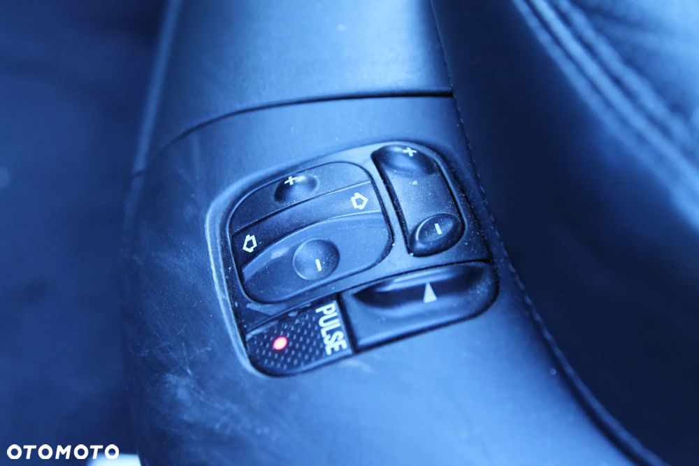 Mercedes-Benz CL 500 - 23
