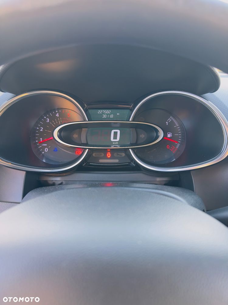 Renault Clio - 16