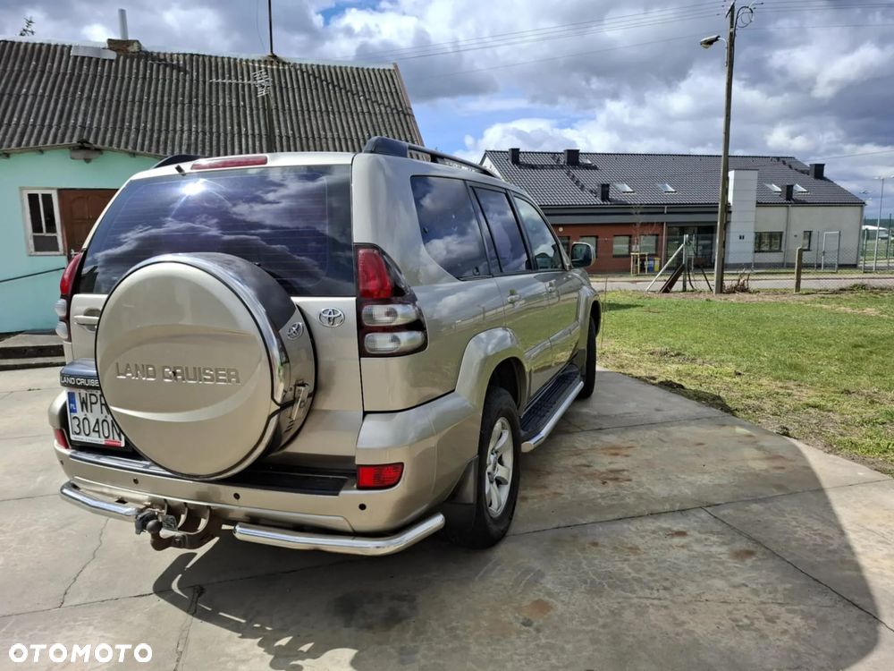 Toyota Land Cruiser - 13