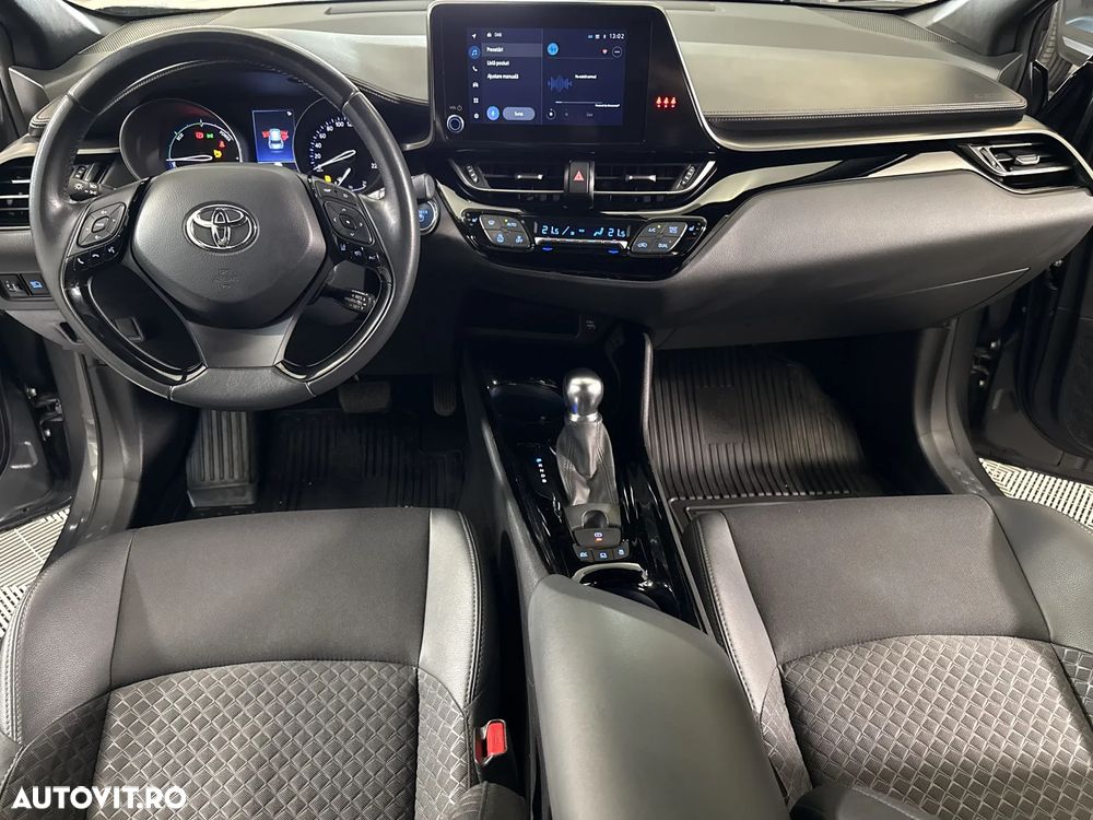 Toyota C-HR - 10