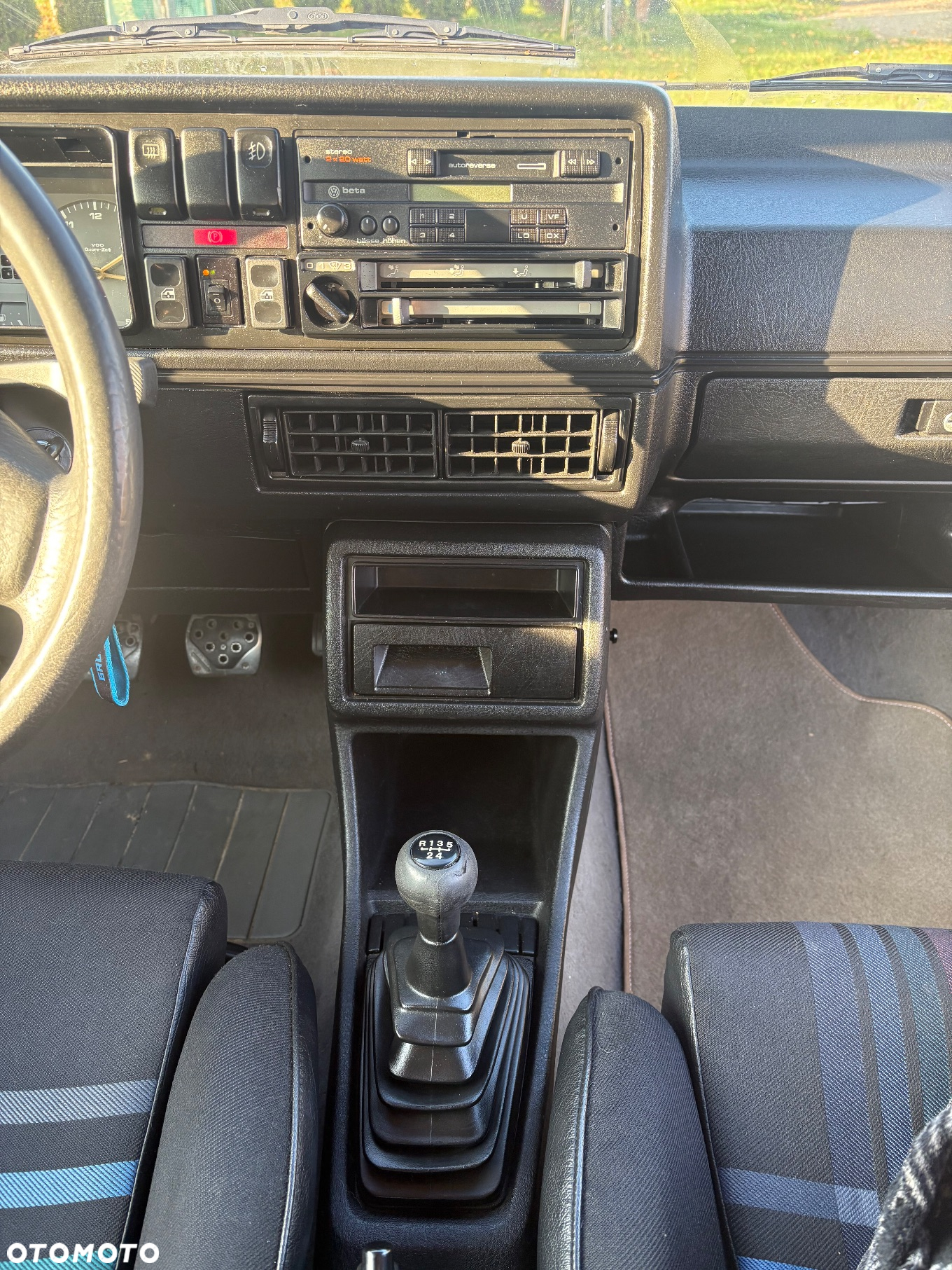 Volkswagen Golf 1.8 - 12