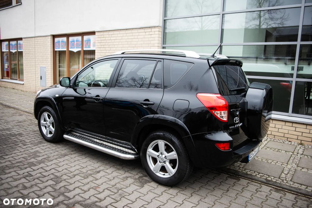 Toyota RAV4 2.0 4x4 Automatik Executive - 4