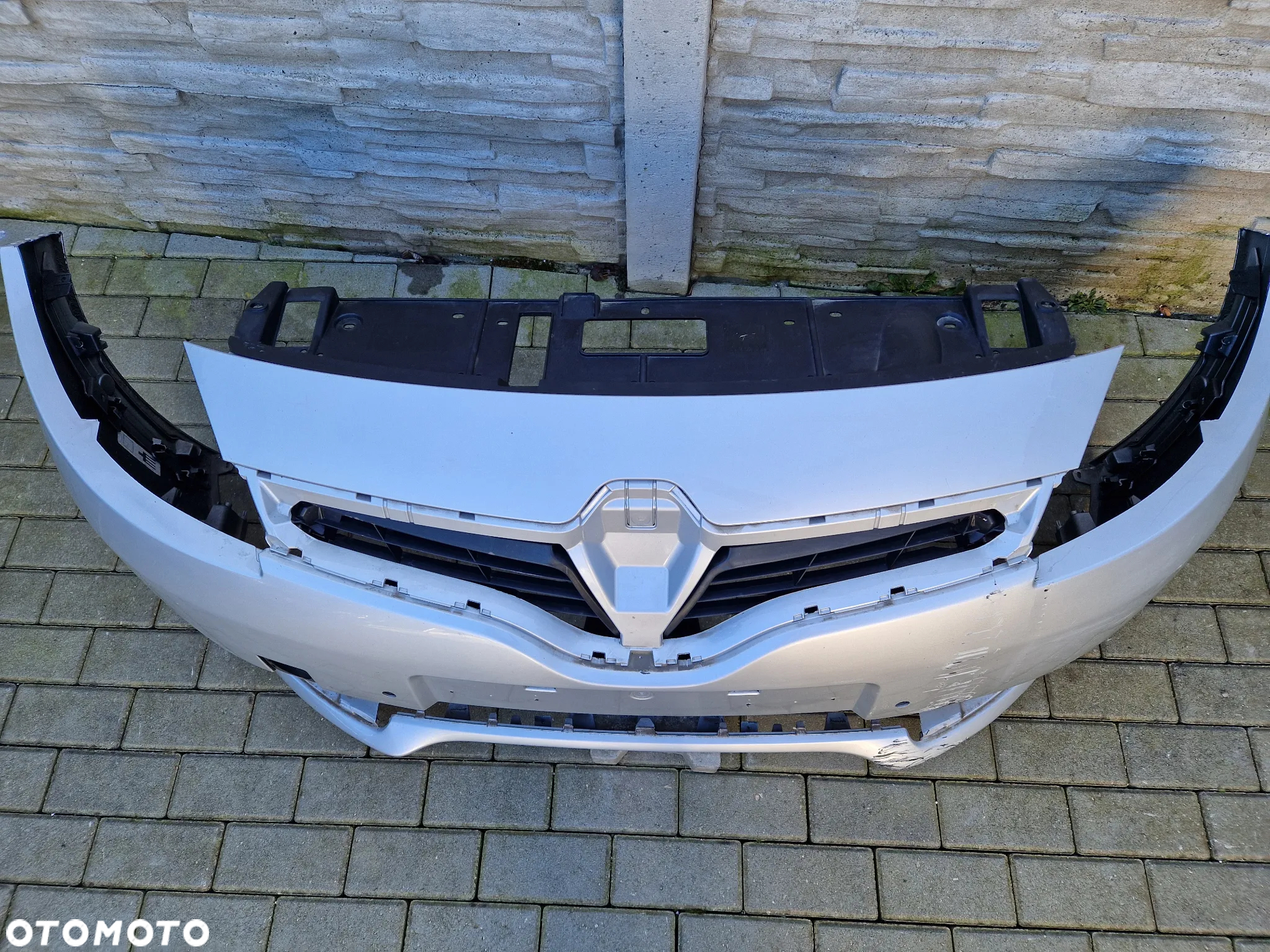 Zderzak Renault Scenic 3 III lift 2013 - - 2