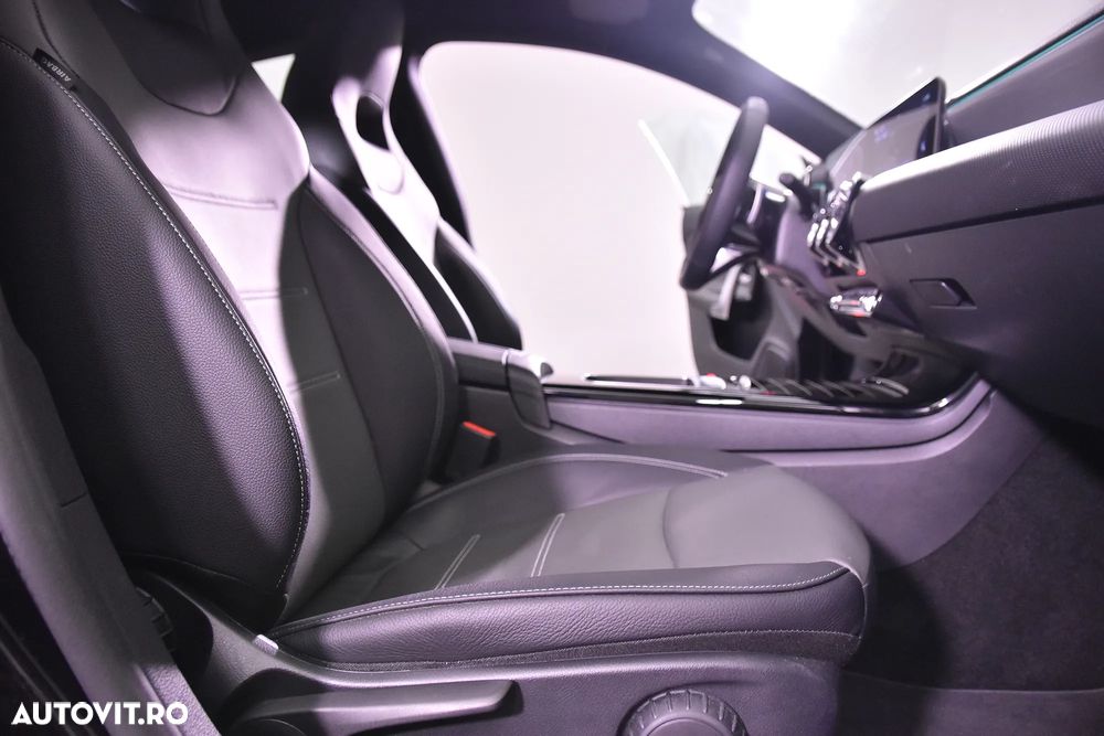 Mercedes-Benz CLA 250 e 8G-DCT - 13