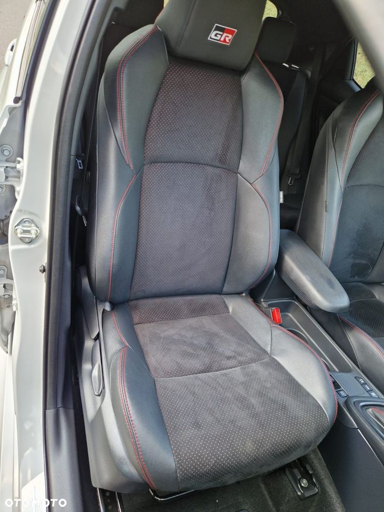 Toyota Yaris - 28