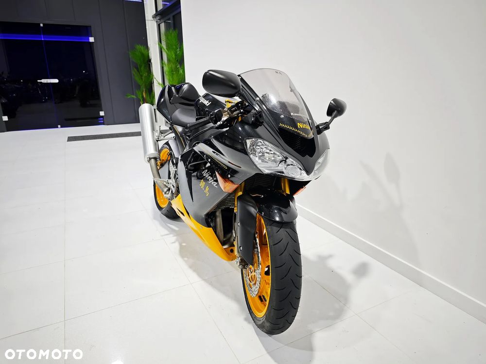 Kawasaki ZX - 8