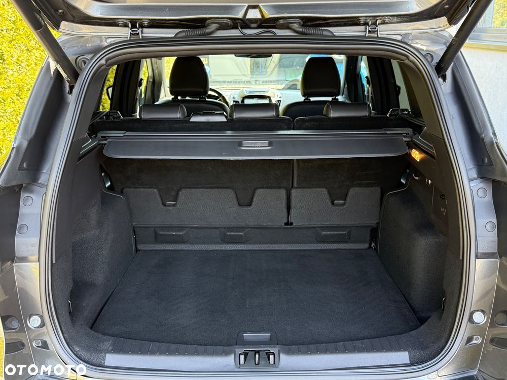 Ford Kuga 1.5 EcoBoost 2x4 ST-Line - 21