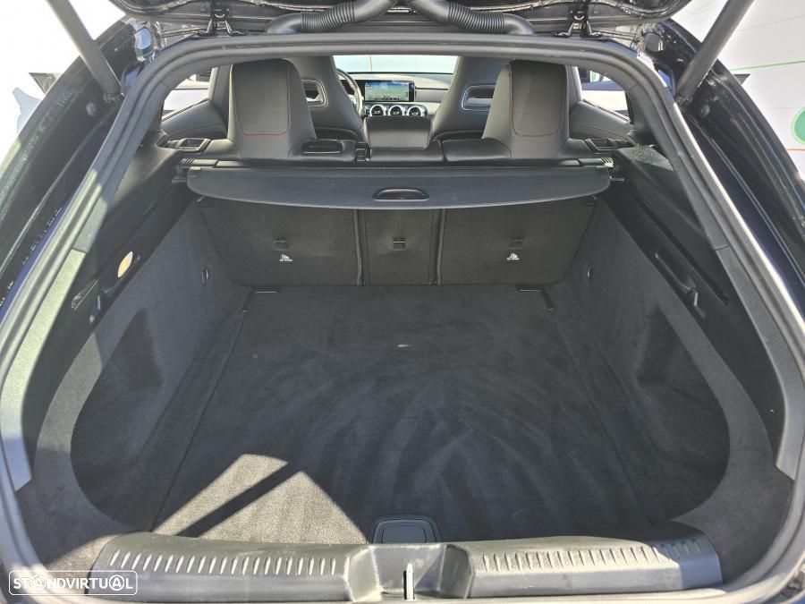 Mercedes-Benz CLA 180 - 51