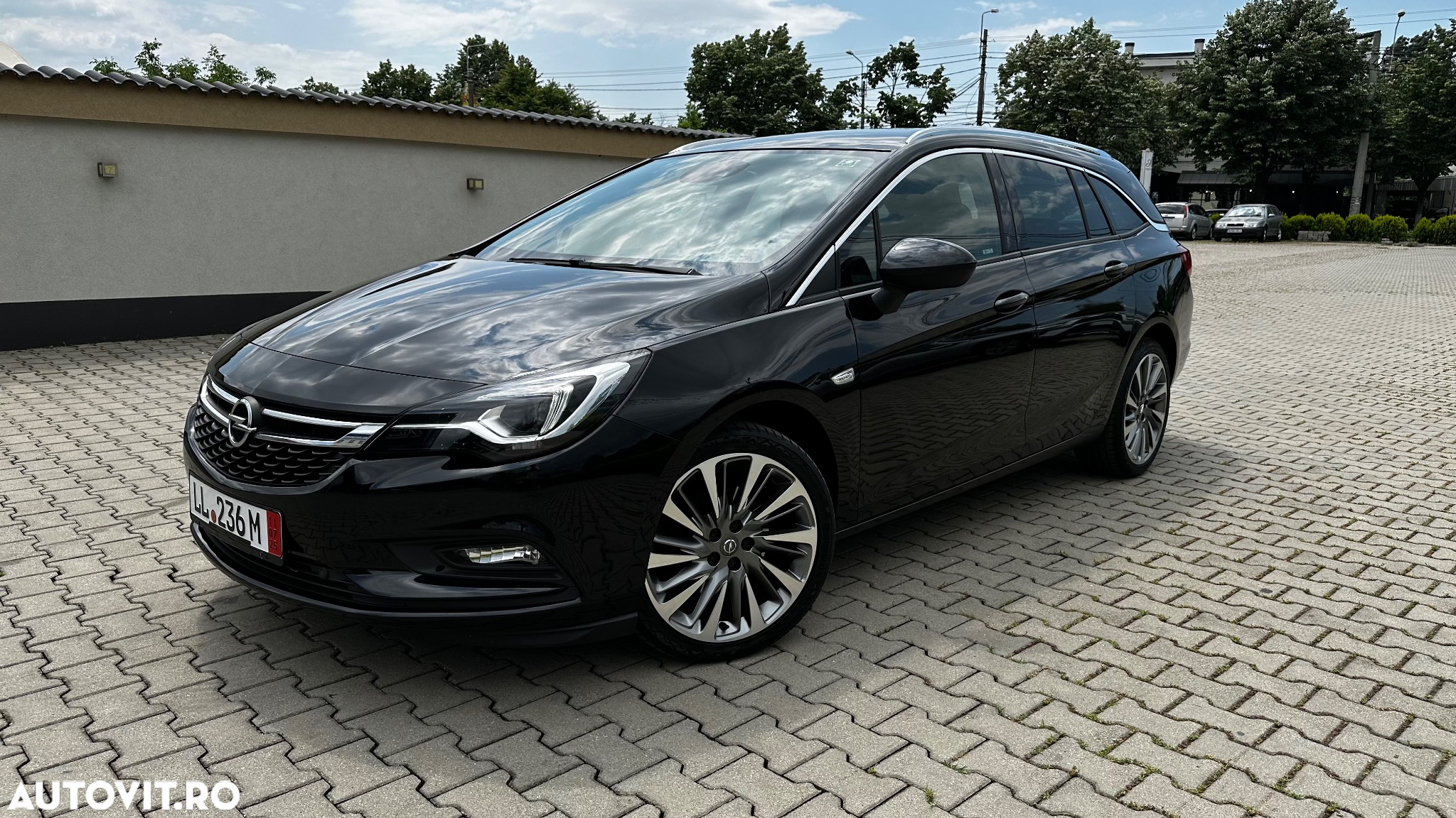 Opel Astra 1.6 D (CDTI DPF) Aut. Excellence - 2