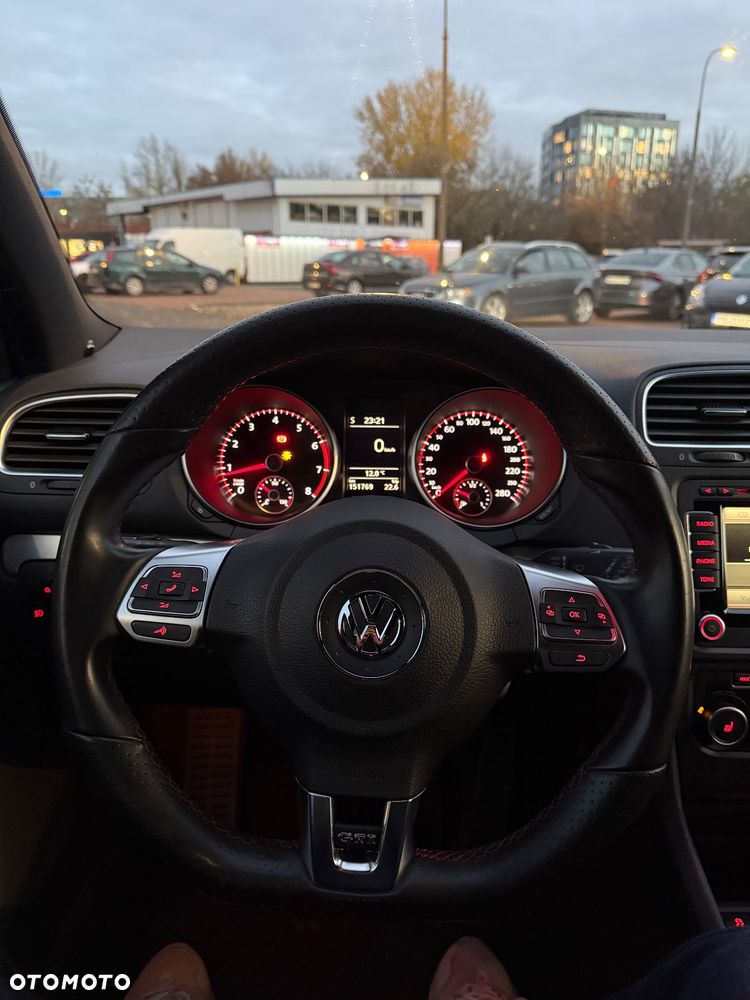 Volkswagen Golf - 13