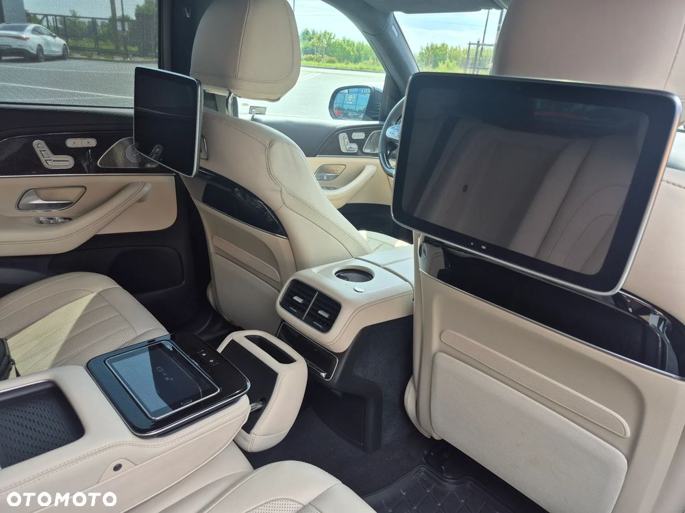 Mercedes-Benz GLS - 20