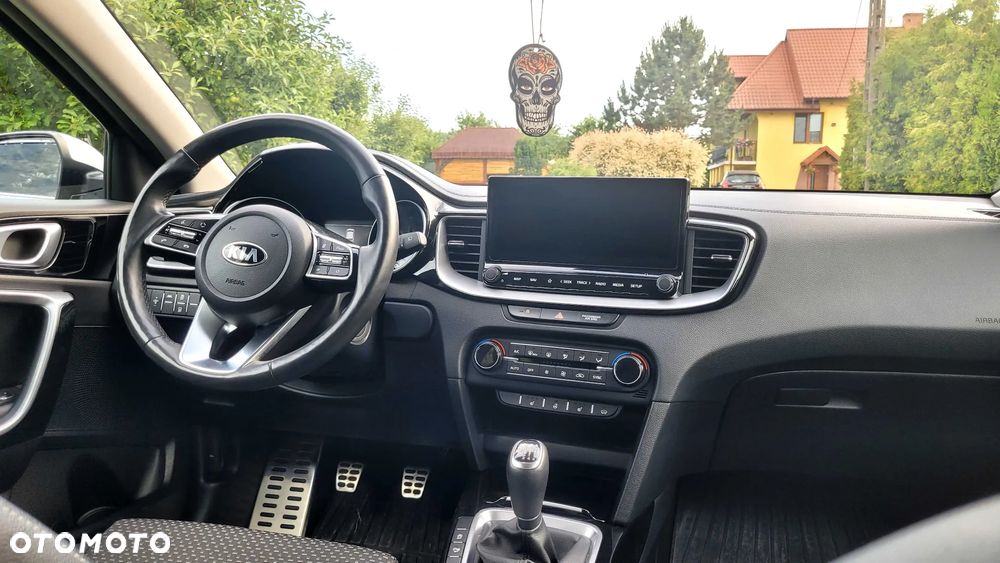 Kia Ceed 1.5 T-GDI L Business Line - 18