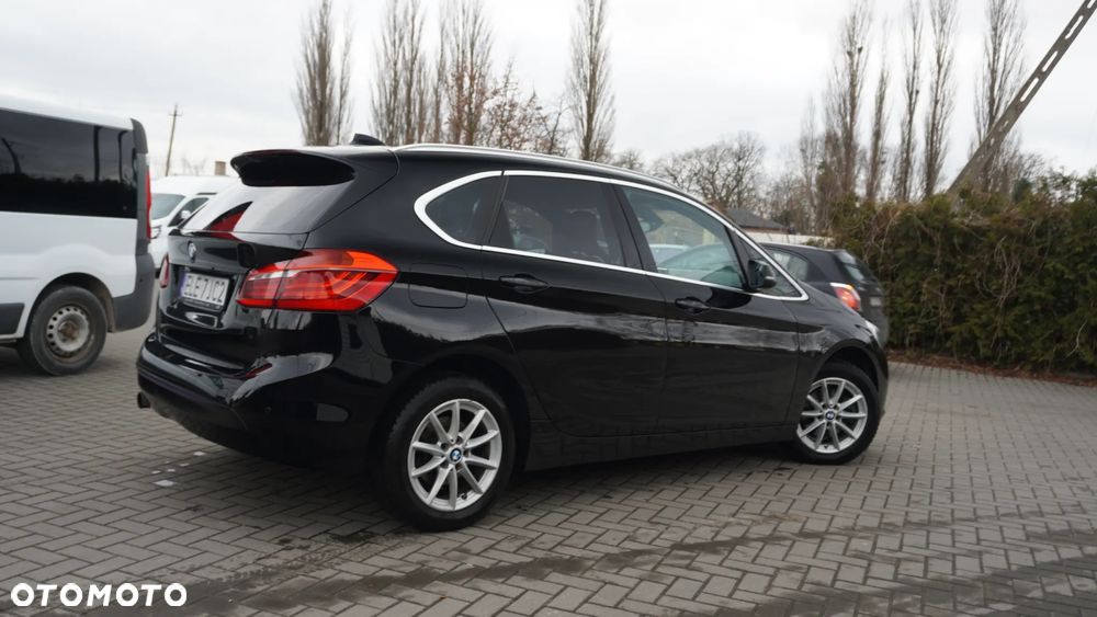 BMW Seria 2 216d - 9