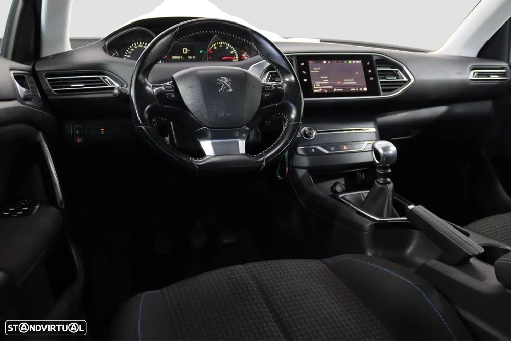 Peugeot 308 1.2 PureTech Active — fotografia 4