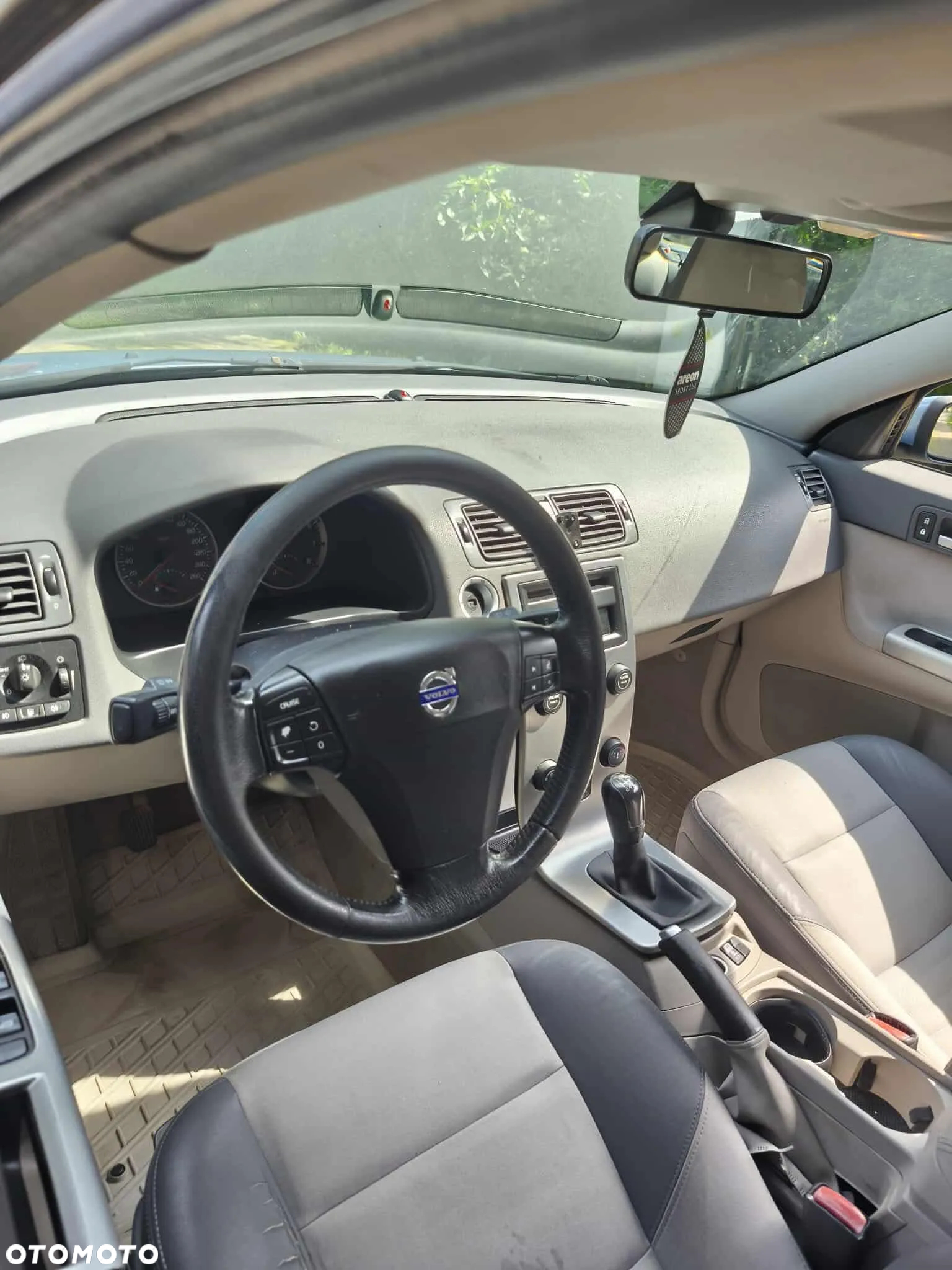 Volvo V50 2.4 Momentum - 6
