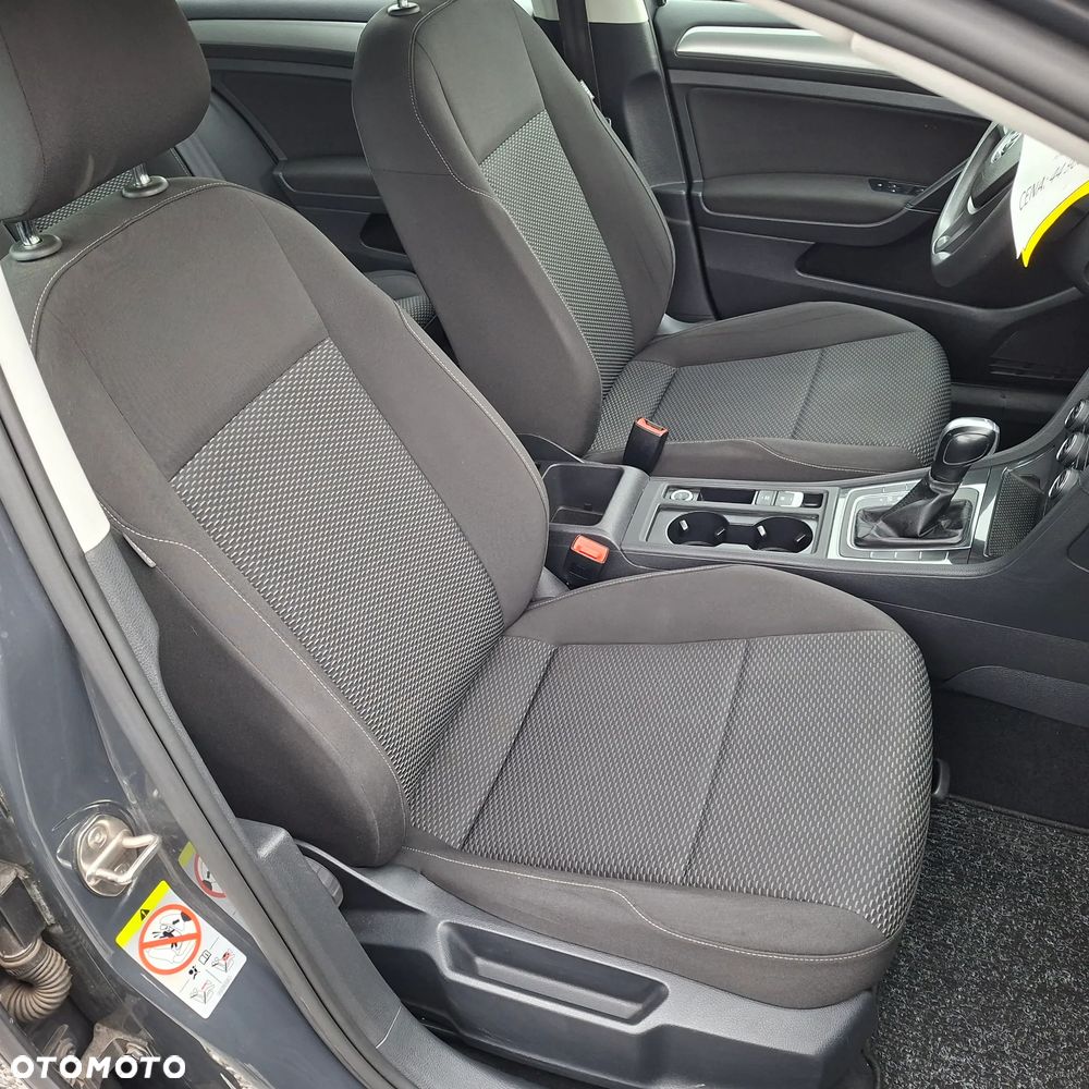 Volkswagen Golf 1.0 TSI (BlueMotion Technology) DSG Trendline - 9