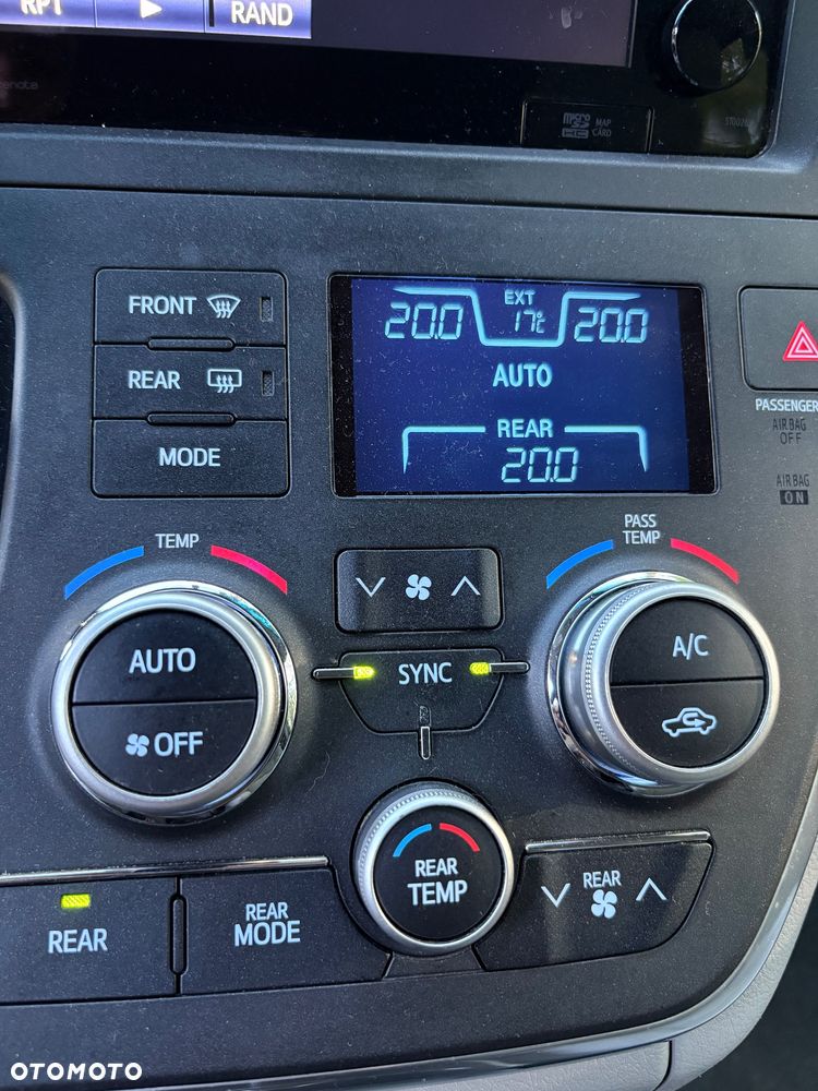 Toyota Sienna 3.5 V6 SE - 30