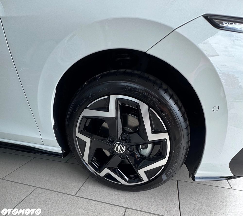 Volkswagen Golf - 9