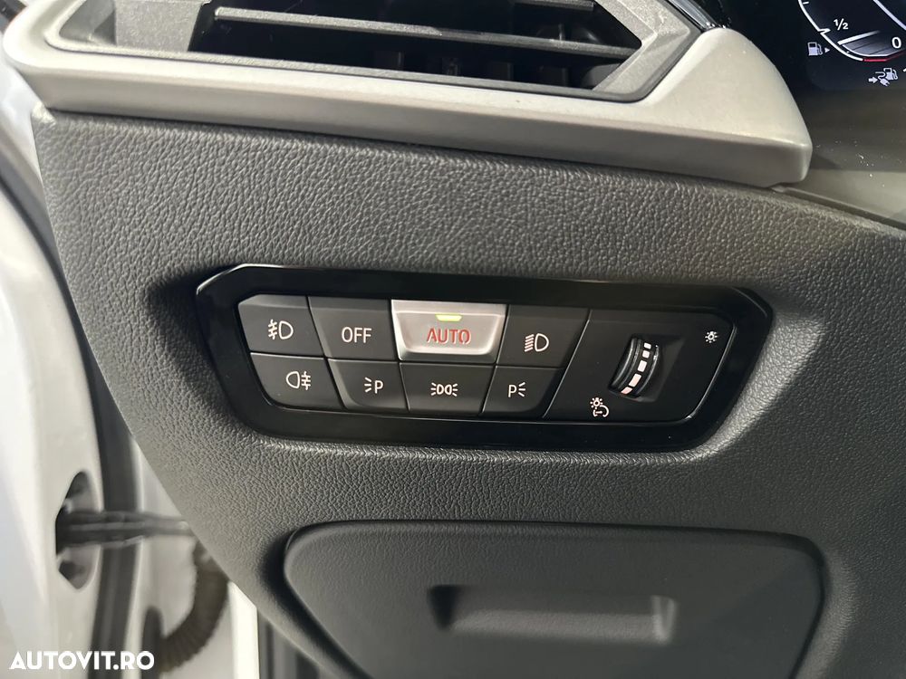 BMW Seria 3 330e Aut. - 14