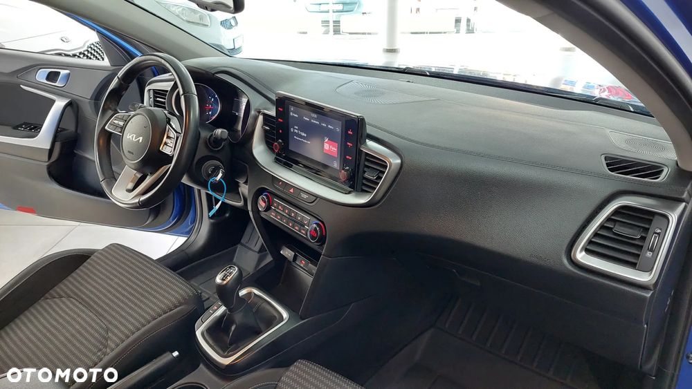 Kia XCeed 1.5 T-GDI M - 27