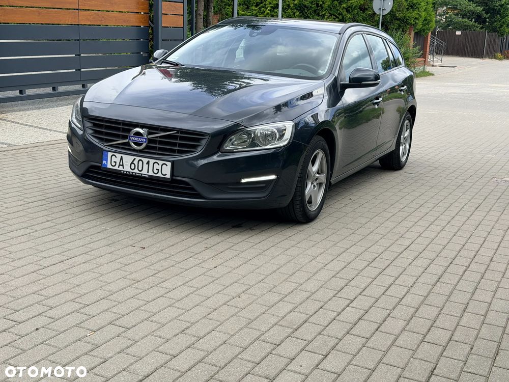 Volvo V60 D2 Drive-E Kinetic - 1