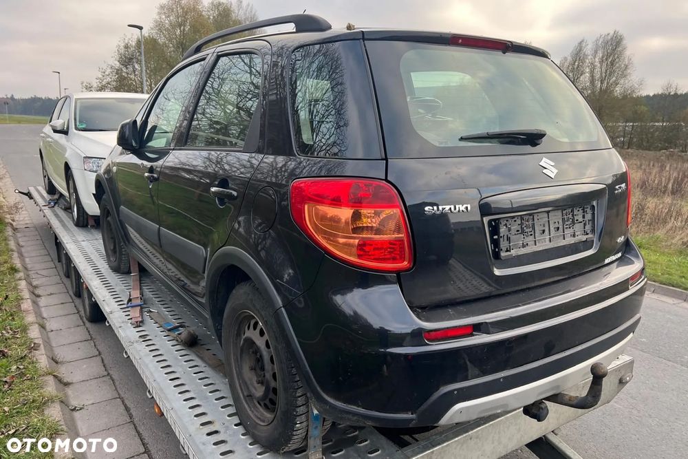 Suzuki SX4 1.6 Comfort 4WD - 40