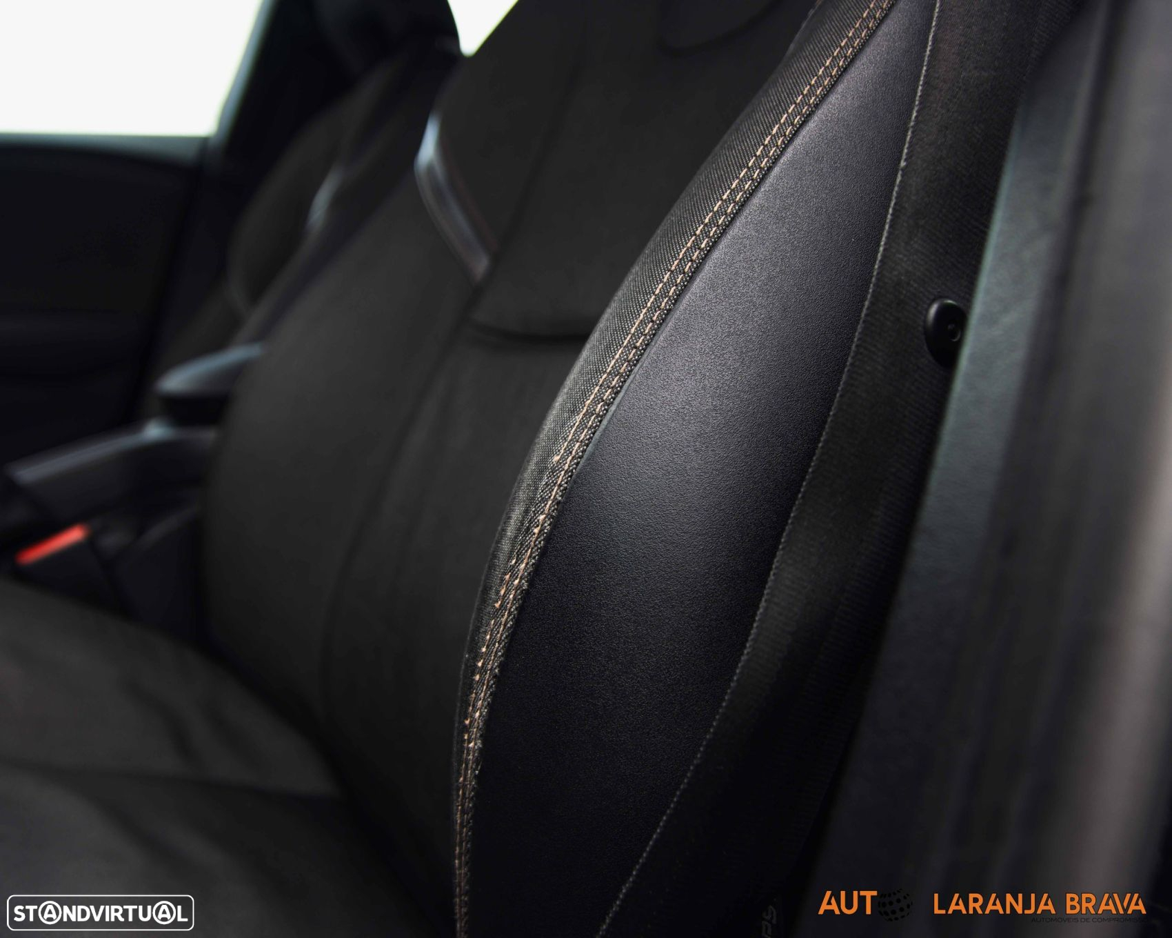 Volvo V40 Cross Country 1.6 D2 Summum - 37