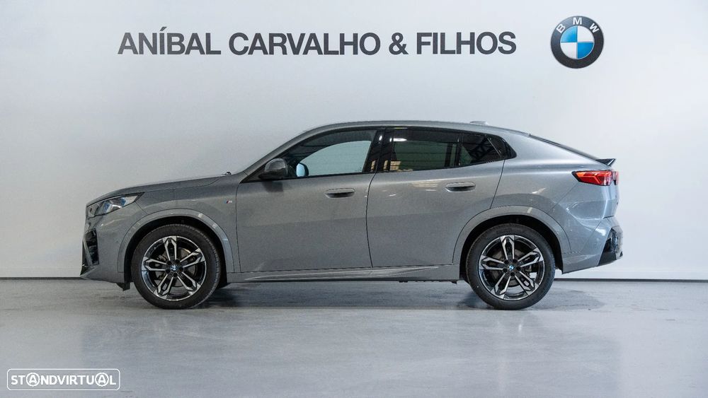 BMW X2 sDrive18d Pack Desportivo M - 2