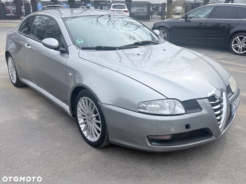 Alfa Romeo GT - 5