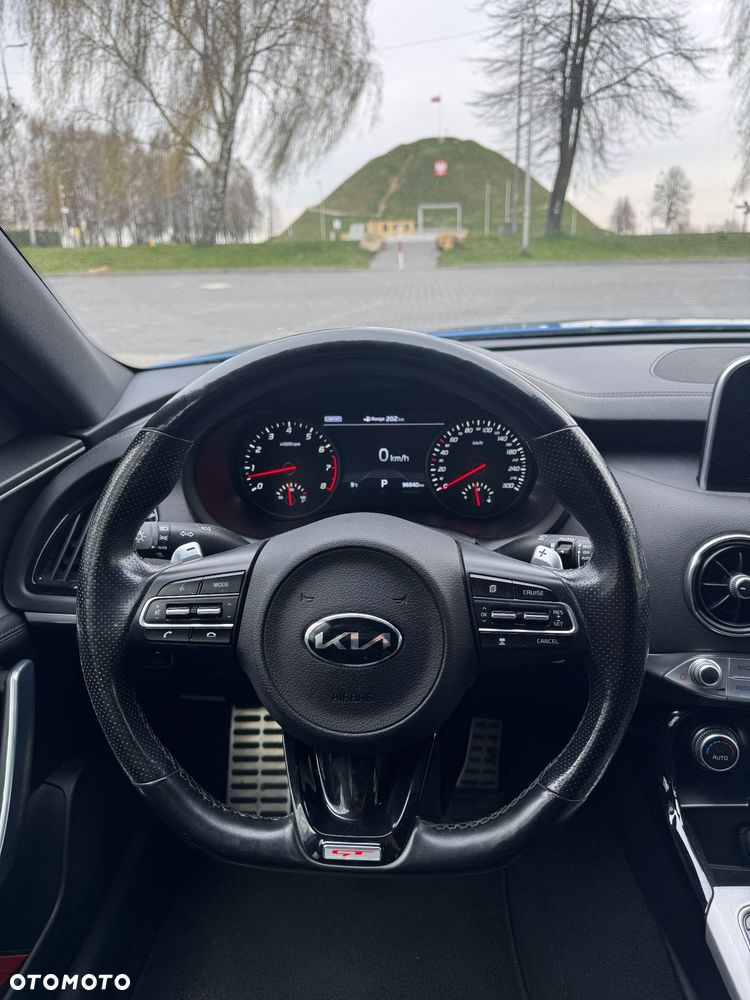 Kia Stinger 3.3 T-GDI AWD GT - 10