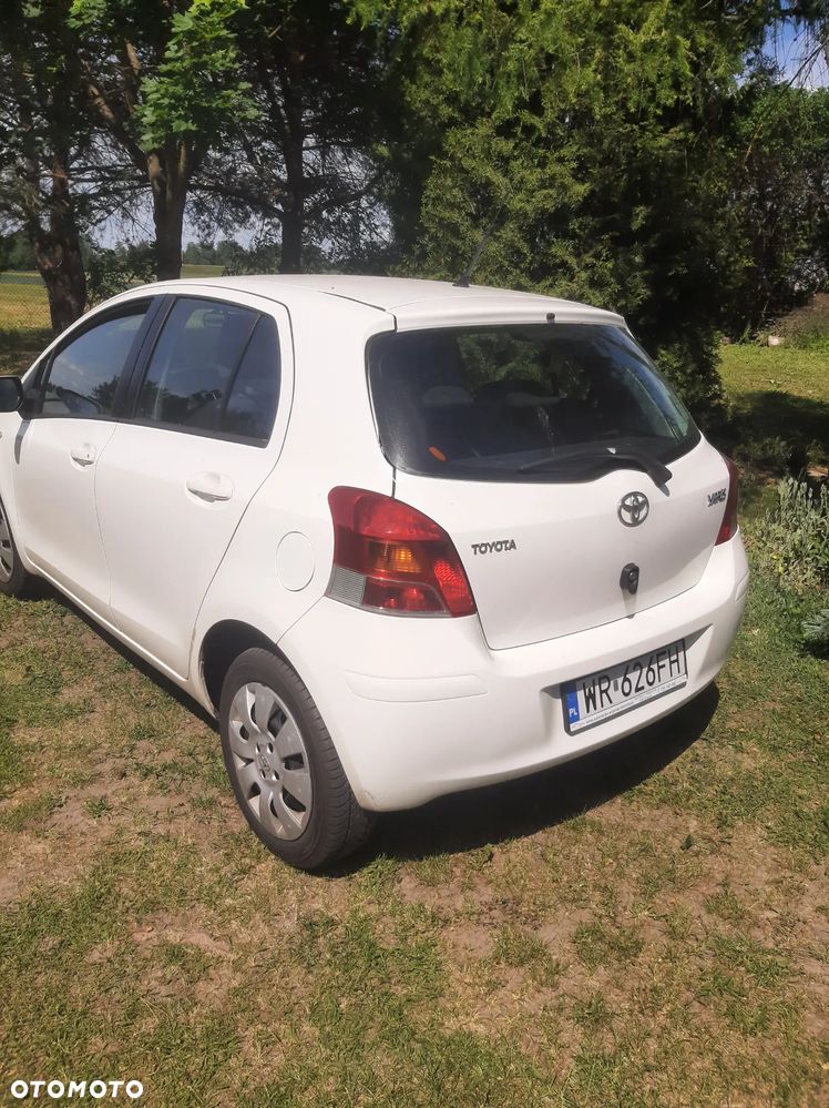 Toyota Yaris 1.0 VVT-i Style - 2