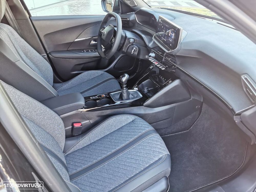 Peugeot 2008 1.2 PureTech Allure - 11