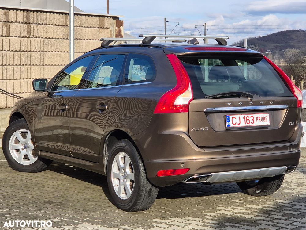 Volvo XC 60 D4 Summum - 4