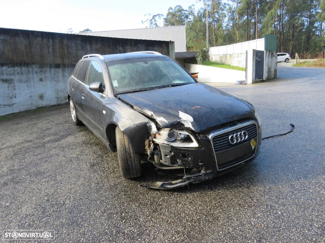 Audi A4 2.0 TDI (140cv) de 2005 - Peças Usadas (8106) - 1