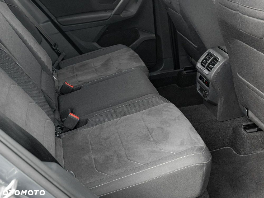 Volkswagen Tiguan - 28
