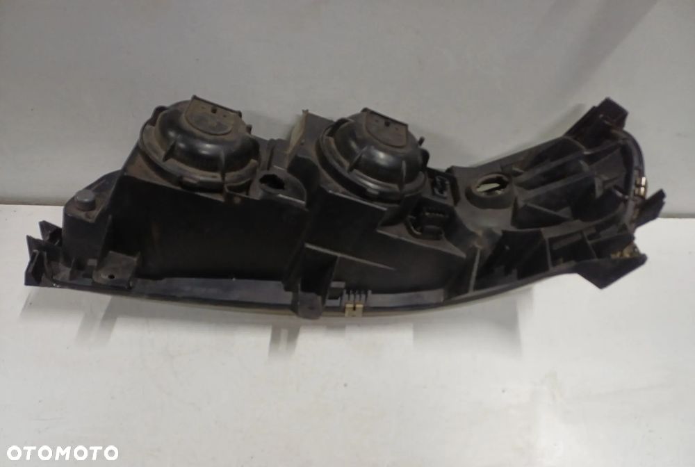 Lampa prawy przod volvo s60 I v70 II europa - 14