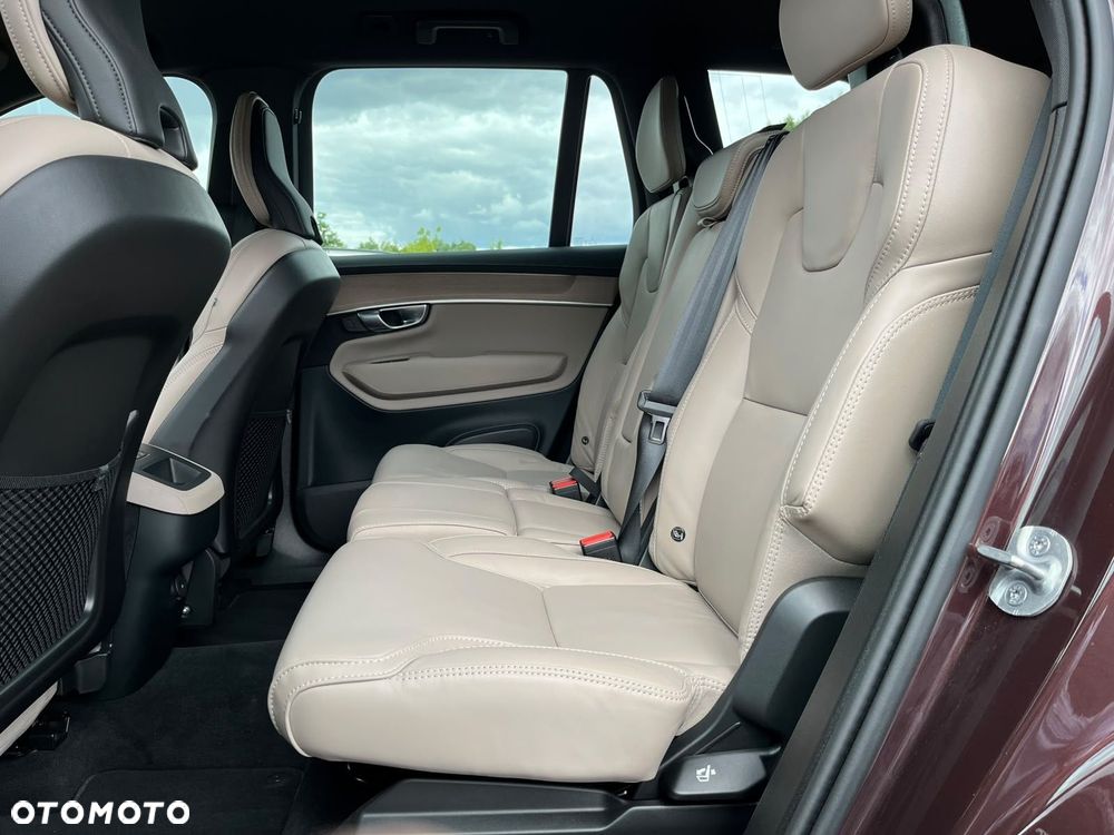 Volvo XC 90 - 11