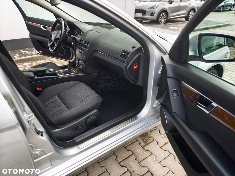 Mercedes-Benz Klasa C 200 Kompressor Elegance - 13