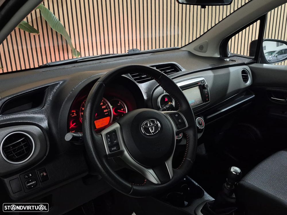 Toyota Yaris 1.4 D-4D Sport+P.Techno - 8