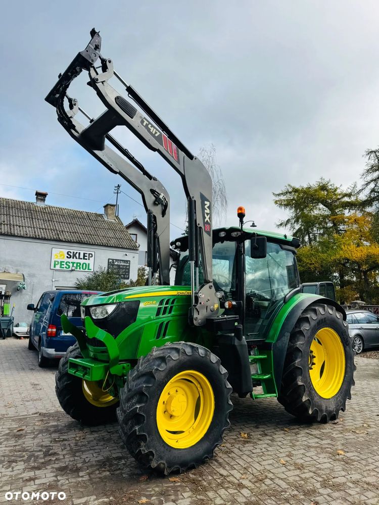 John Deere 6125R - 6
