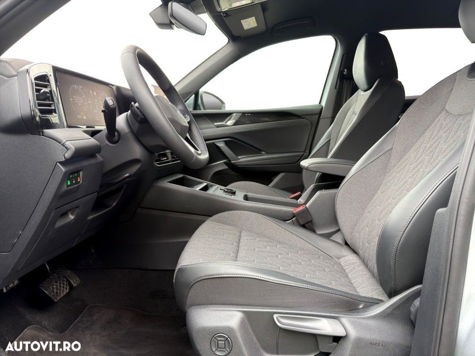 Volkswagen Tiguan - 11