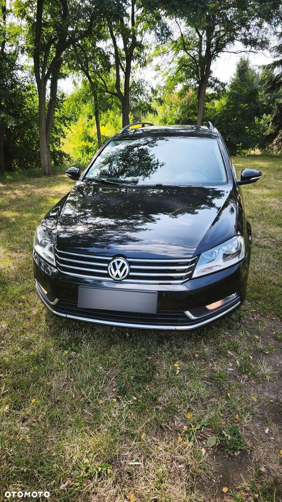 Volkswagen Passat 2.0 TDI DPF BlueMotion Technology Trendline - 1