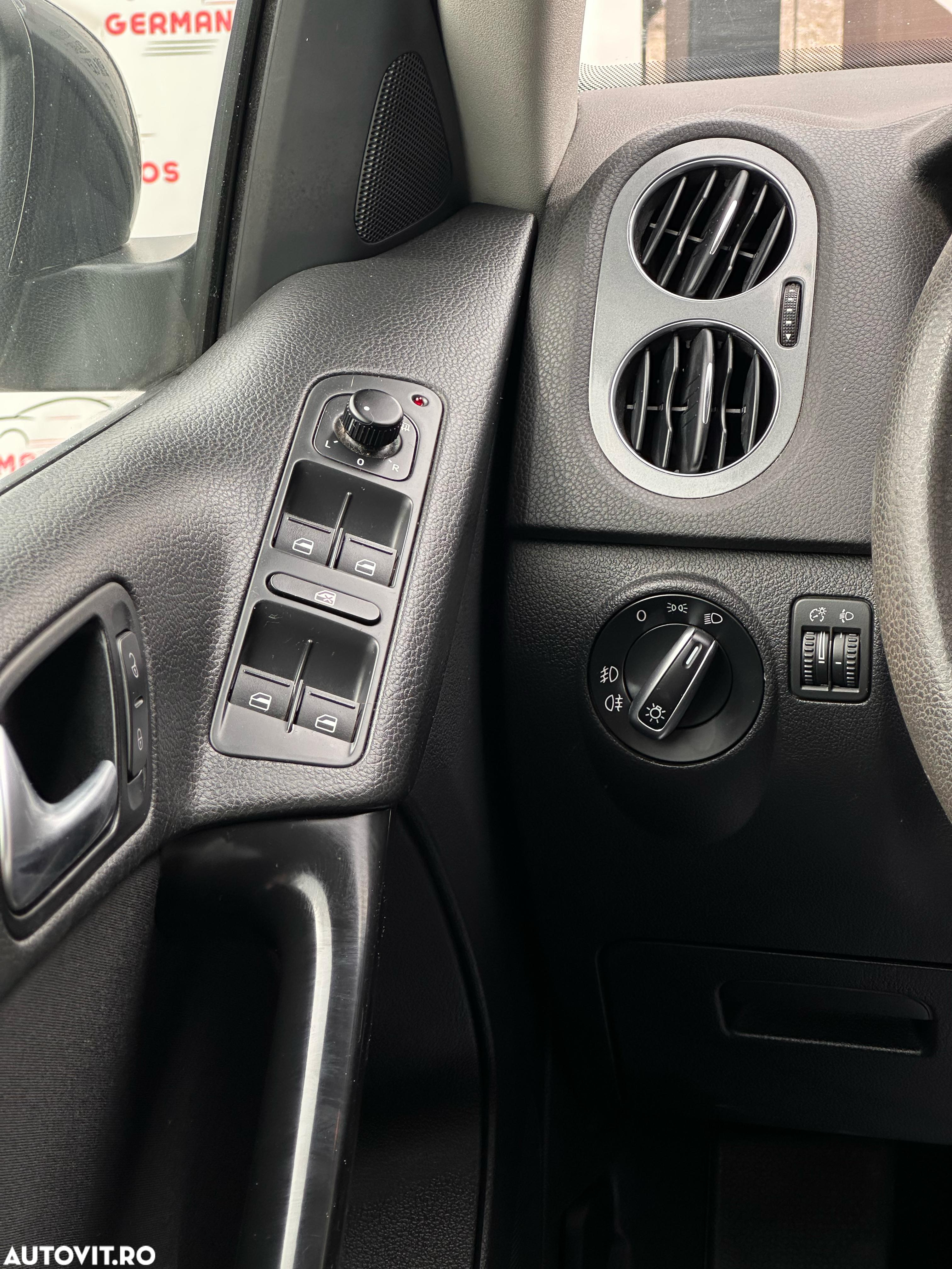 Volkswagen Tiguan - 19