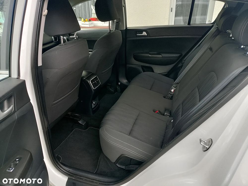 Kia Sportage 2,0 CRDI 2WD Vision - 16